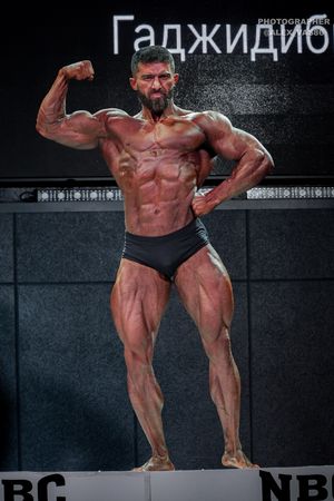 CLASSIC PHYSIQUE